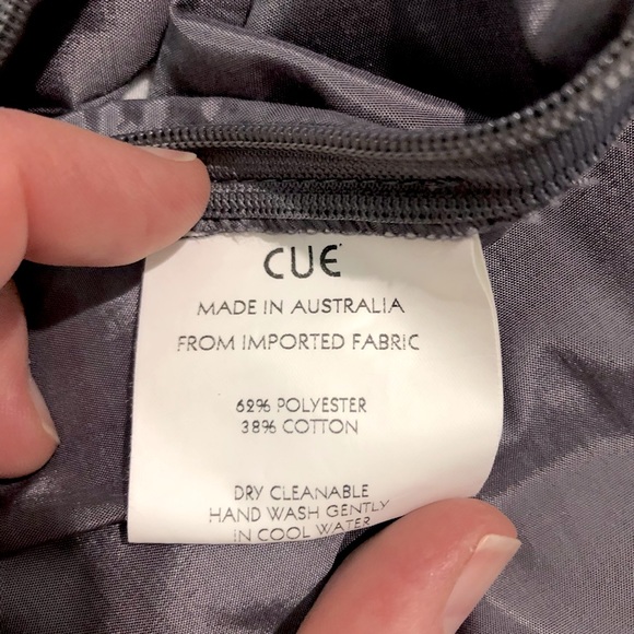 CUE Metallic Frill Tank Top Steel Grey Sleeveless Scoop Neck Ruffle Pleat Size 6 - Picture 13 of 15